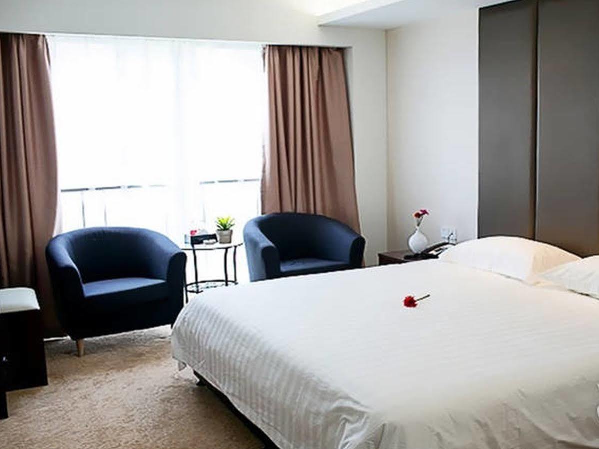 Coinfamily Hotel เซี่ยงไฮ้ ภายนอก รูปภาพ